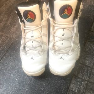 Men’s Jordan 6 rings six 10.5, white/confetti color